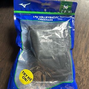Mizuno knee pads size M volleyball